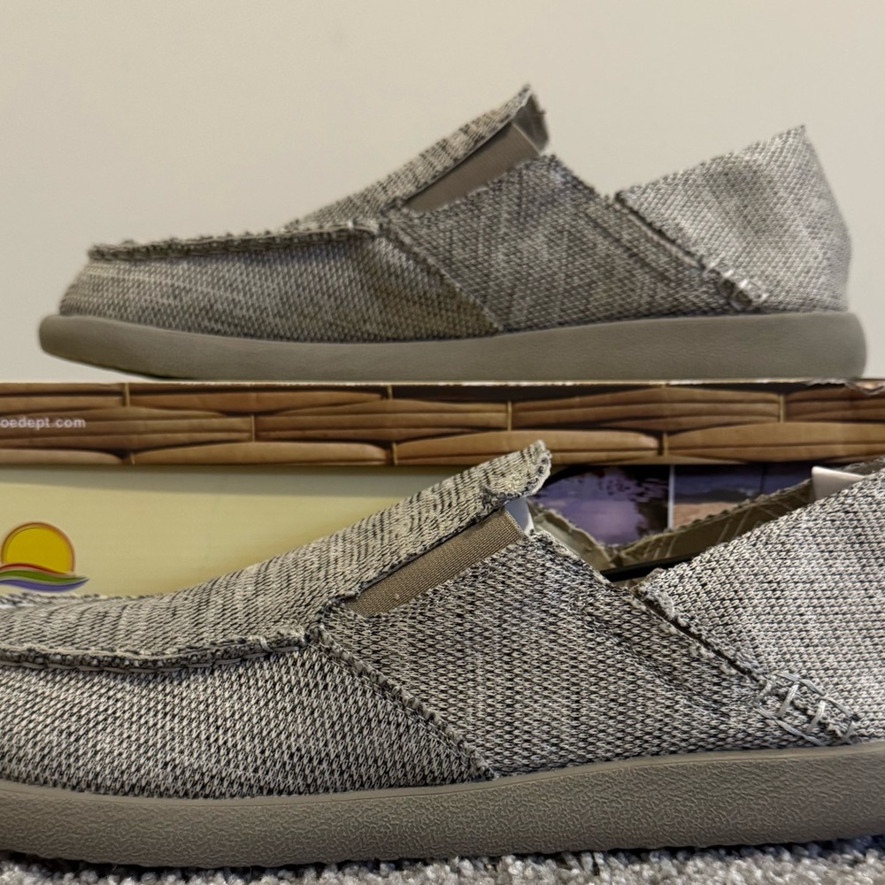 Men's Maui Island Gray Slip-On Shoes